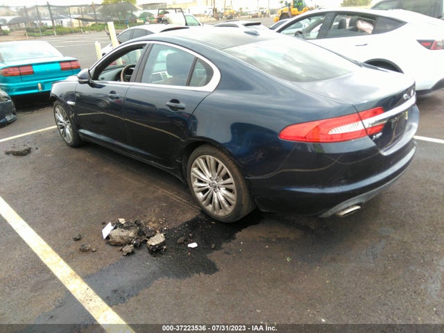 2012 JAGUAR XF SAJWA0HBXCLS53909 Photo 2