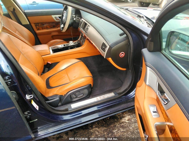2012 JAGUAR XF SAJWA0HBXCLS53909 Photo 4