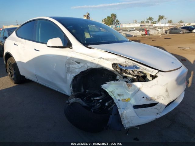 Auction sale of the 2022 Tesla Model Y Long Range, vin: 7SAYGDEE1NF447359, lot number: 37223570