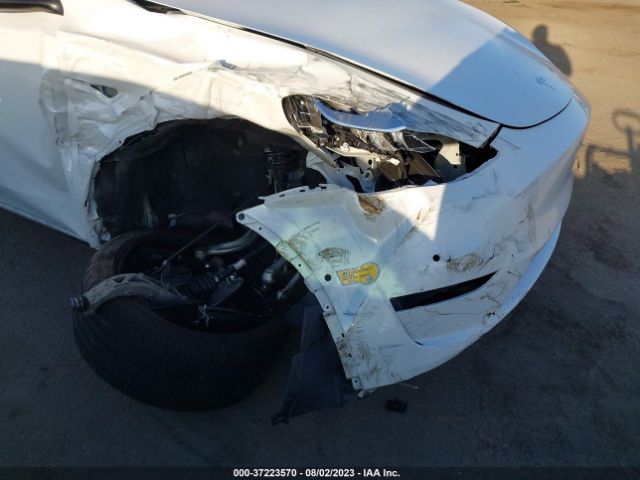 7SAYGDEE1NF447359 Tesla Model Y Long Range