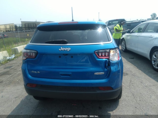 3C4NJDBB7JT252325 Jeep Compass Latitude