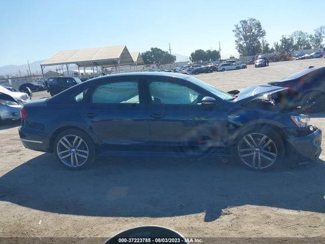 1VWAA7A39JC003186 Volkswagen Passat 2.0t S/r-line