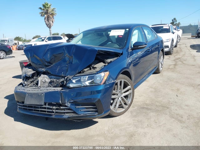 1VWAA7A39JC003186 Volkswagen Passat 2.0t S/r-line
