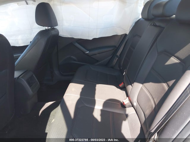 1VWAA7A39JC003186 Volkswagen Passat 2.0t S/r-line