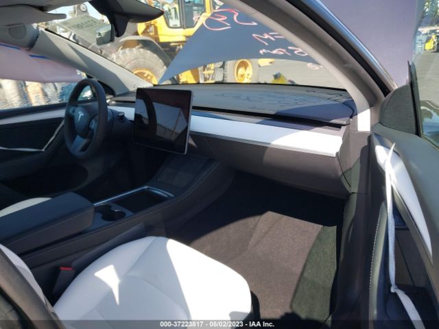 7SAYGDEF7PF790687 Tesla Model Y Performance