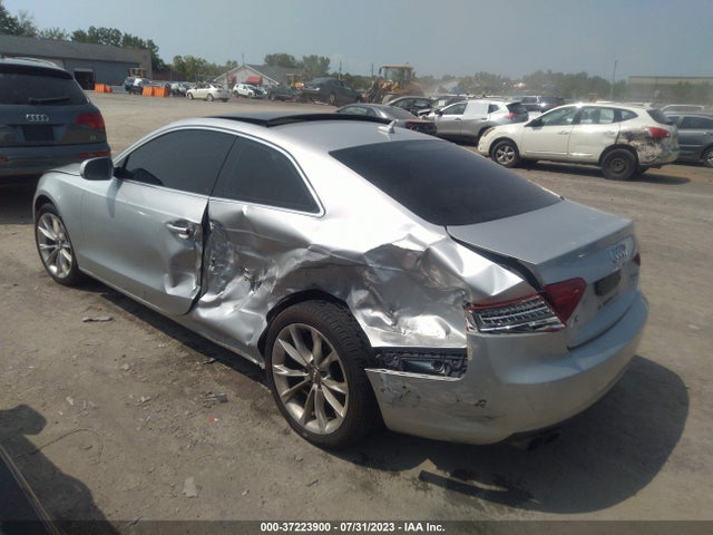 WAURFAFR8EA001266 Audi A5 Premium Plus