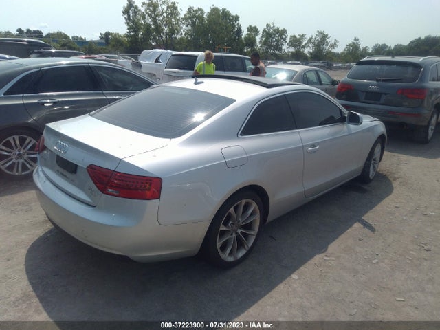 WAURFAFR8EA001266 Audi A5 Premium Plus