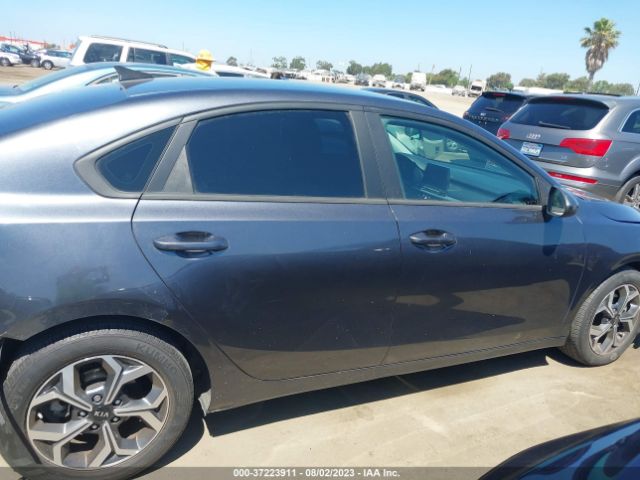 3KPF24AD1LE256253 KIA Forte Lxs