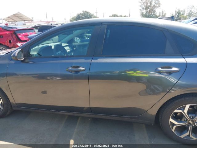3KPF24AD1LE256253 KIA Forte Lxs