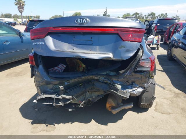 3KPF24AD1LE256253 KIA Forte Lxs