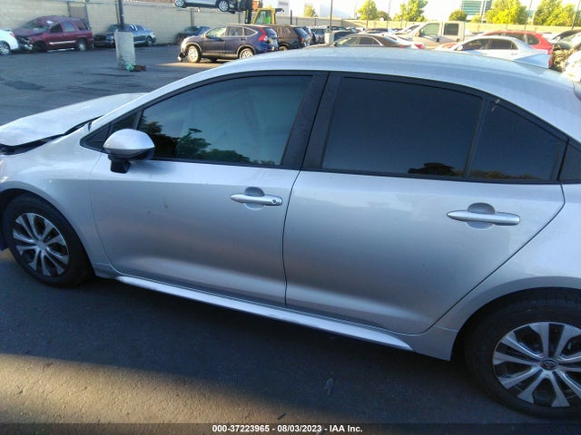 Toyota Corolla Hybrid Le 2022 JTDEAMDEXNJ039051 Image 6