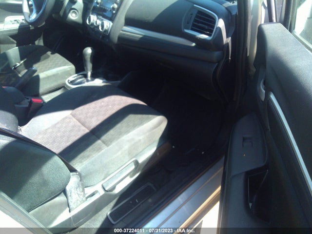Honda FIT LX 2015 3HGGK5H5XFM706356 Image 6