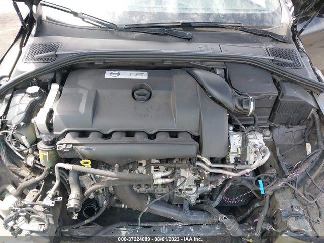 2016 Volvo V60, VIN: YV1902SS0G1291356