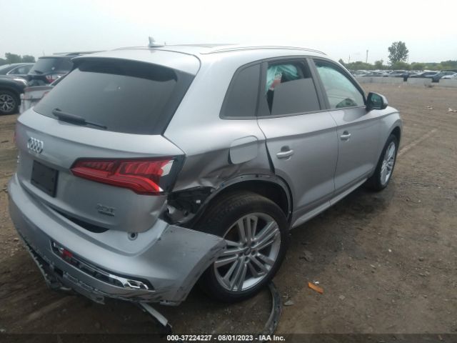 WA1ANAFY0J2245230 Audi Q5 2.0t Tech Premium/2.0t Premium