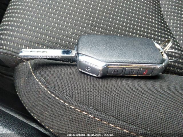3KPF24ADXME267110 KIA Forte Lxs