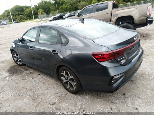 3KPF24ADXME267110 KIA Forte Lxs