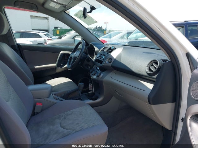 2008 TOYOTA RAV4 VIN: JTMBD33V886080887