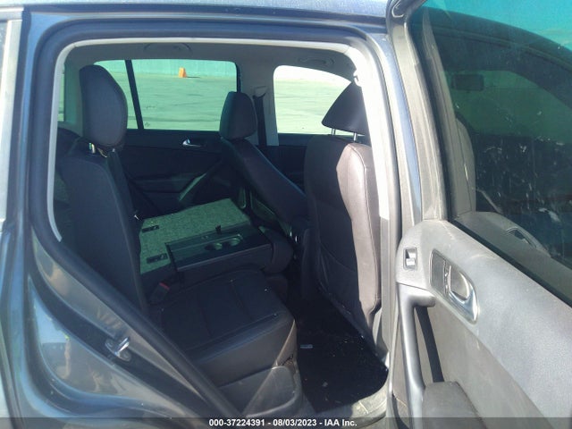 WVGAV3AX8EW578771 Volkswagen TIGUAN SE