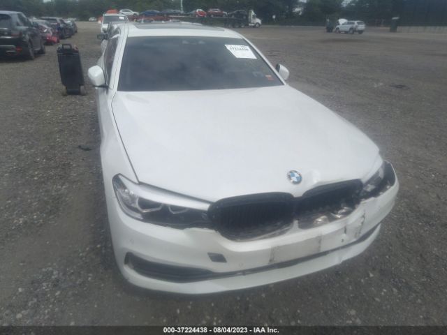 WBAJA7C52KG910872 BMW 5 Series 530i Xdrive