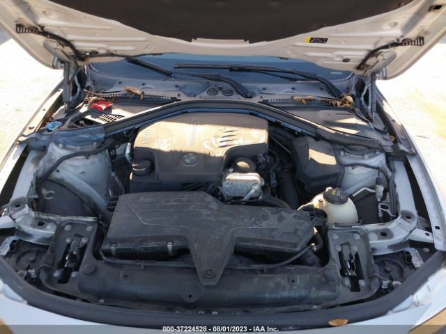 WBA8E1G58HNU13985 BMW 3 Series 320i