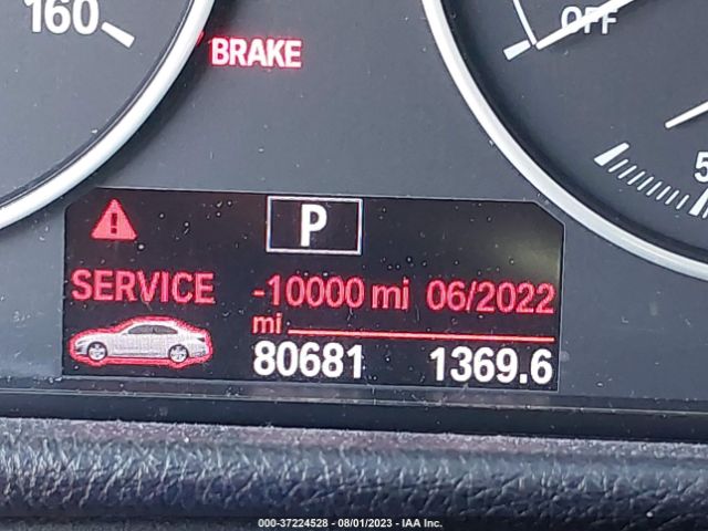 WBA8E1G58HNU13985 BMW 3 Series 320i