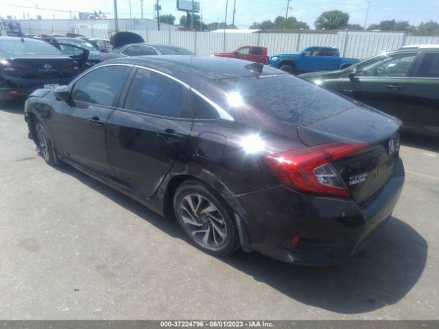 19XFC2F72JE042650 Honda Civic Sedan Ex