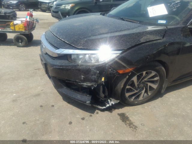 19XFC2F72JE042650 Honda Civic Sedan Ex