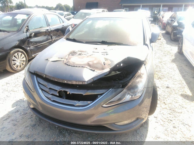 2012 HYUNDAI SONATA 2.4L SE VIN: 5NPEC4AC3CH481656