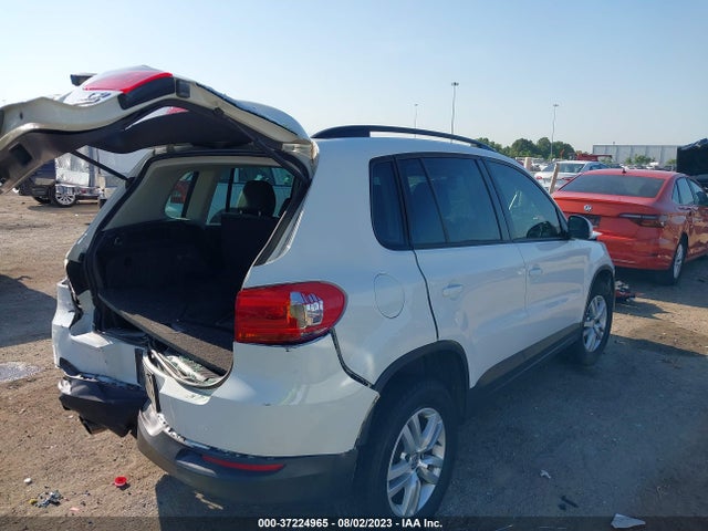 WVGBV7AX7HK000815 Volkswagen TIGUAN