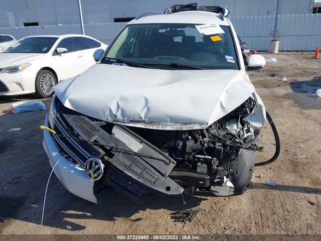 WVGBV7AX7HK000815 Volkswagen TIGUAN