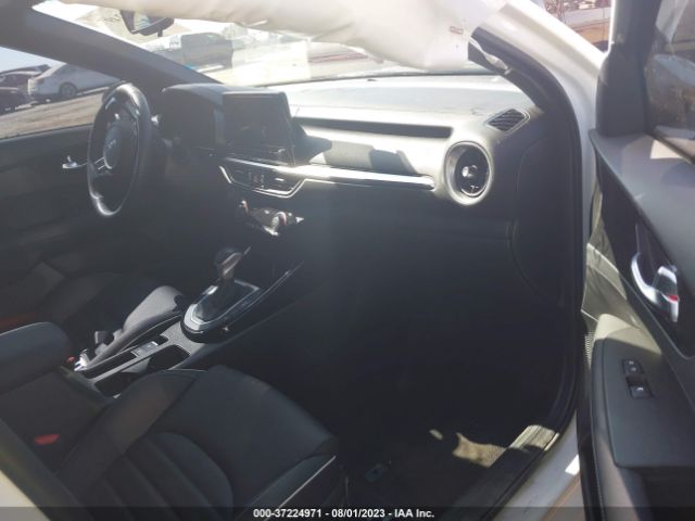3KPF54AD4NE509835 KIA Forte Gt-line