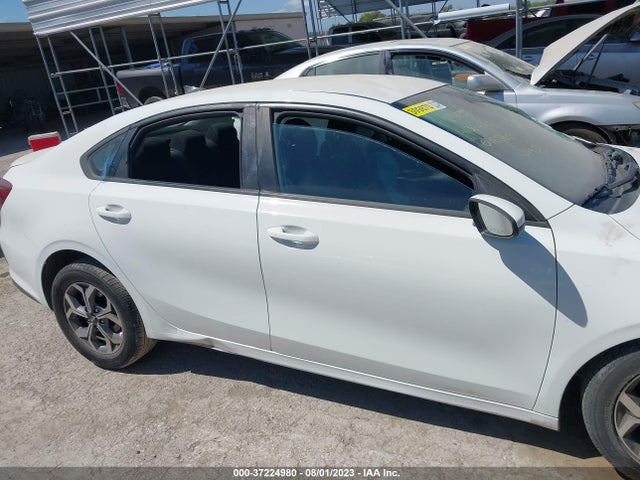 2019 KIA FORTE LXS VIN: 3KPF24AD1KE072560