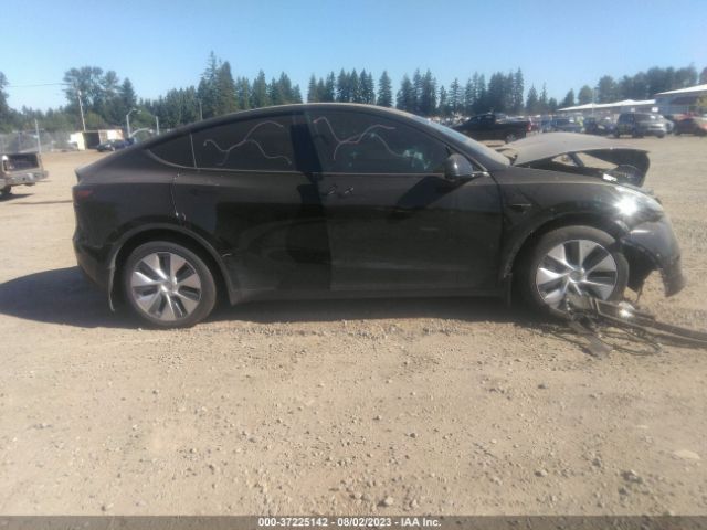 7SAYGAEE1NF322912 Tesla Model Y Long Range