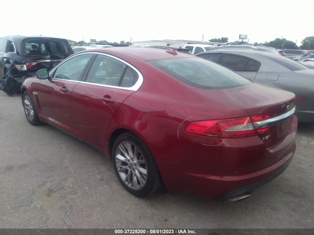 2012 JAGUAR XF SAJWA0FB6CLS28508 Photo 2
