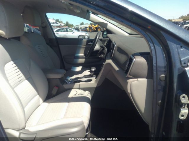 KNDPMCACXH7100087 KIA Sportage Lx