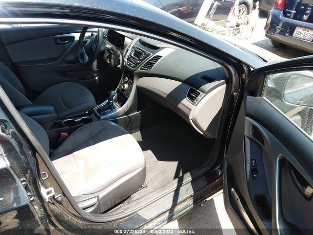 2016 HYUNDAI ELANTRA SE VIN: 5NPDH4AE0GH668454