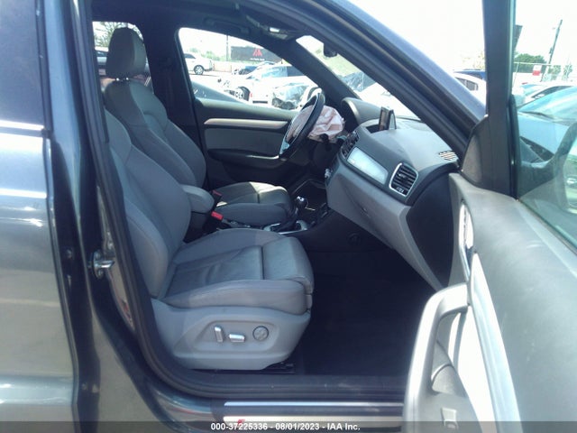 WA1JCCFS9JR009972 Audi Q3 Premium Plus