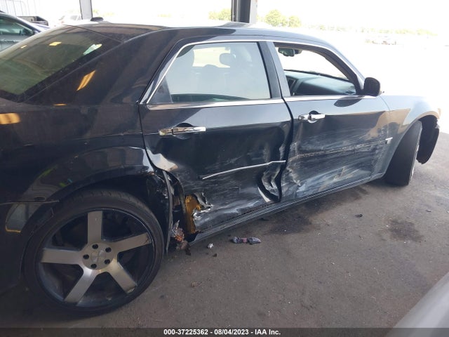 2007 CHRYSLER 300 C VIN: 2C3KA63H07H657854