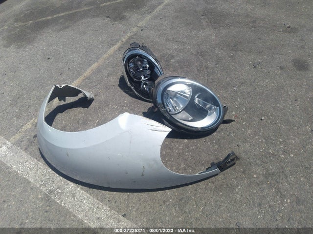 3VW517AT9HM811502 Volkswagen Beetle Convertible 1.8t S/1.8t Se