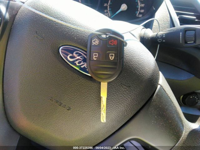 3FADP4TJ9JM143512 Ford FIESTA S