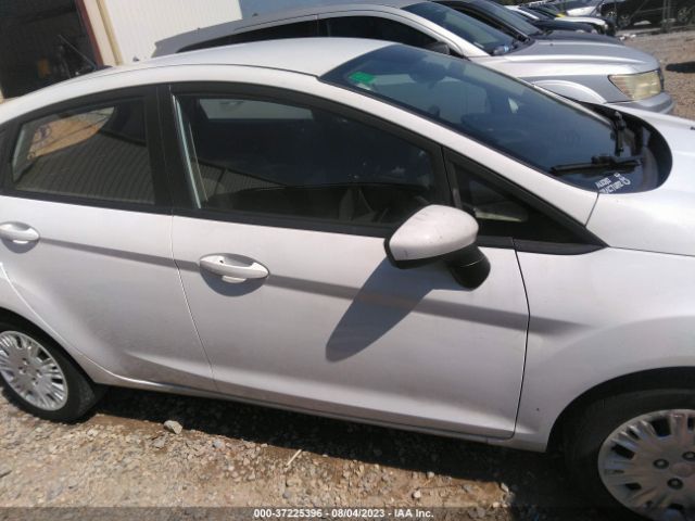 3FADP4TJ9JM143512 Ford FIESTA S