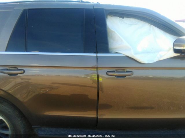 1FMJU1JTXKEA77337 Ford Expedition Xlt