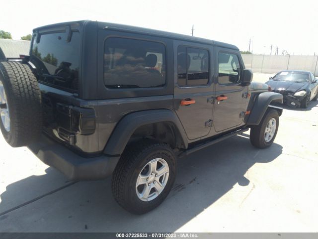 1C4HJXDN8JW210813 Jeep Wrangler Unlimited Sport S