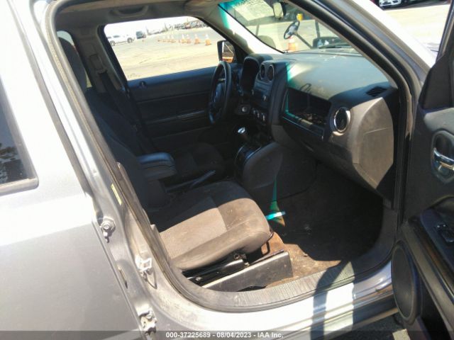 1C4NJPBA5FD226232 Jeep Patriot Sport