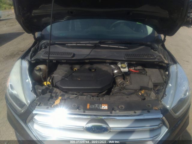 1FMCU9G95HUC42972 Ford ESCAPE SE