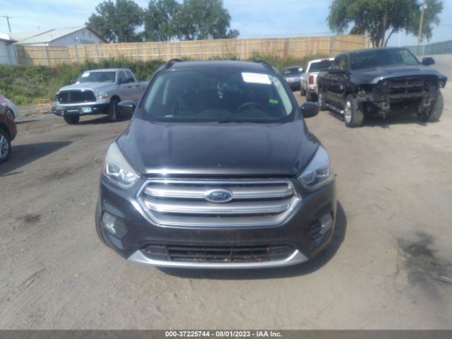 1FMCU9G95HUC42972 Ford ESCAPE SE