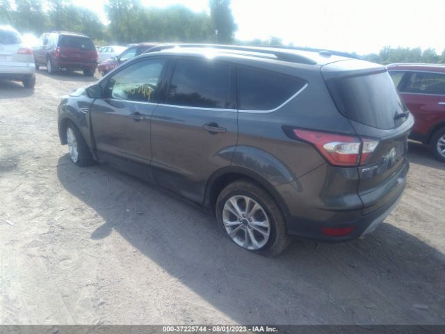 1FMCU9G95HUC42972 Ford ESCAPE SE
