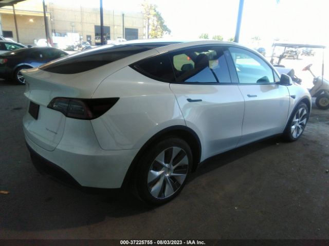 5YJYGDEE5MF270259 Tesla Model Y Long Range
