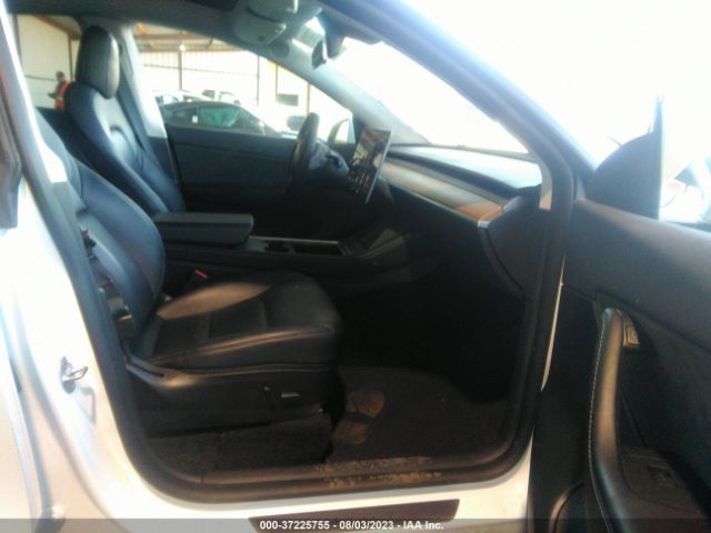 5YJYGDEE5MF270259 Tesla Model Y Long Range