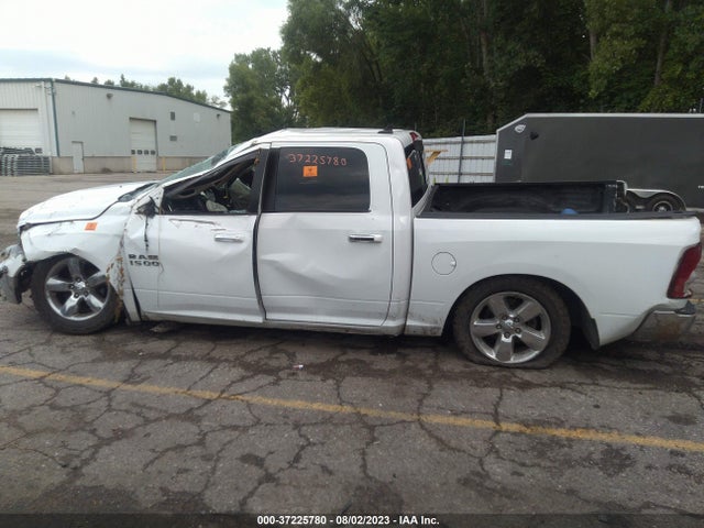 2015 RAM 1500 BIG HORN VIN: 1C6RR7LG5FS671652